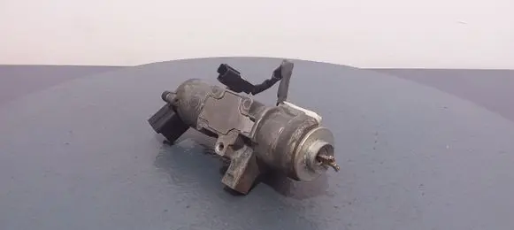 Toyota Avensis Verso Ignition lock N0501517