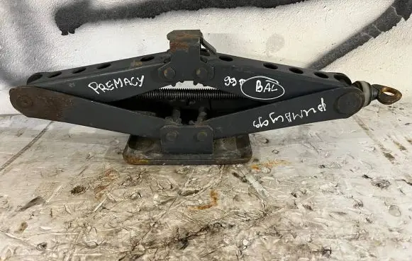 Mazda Premacy Lift Jack 