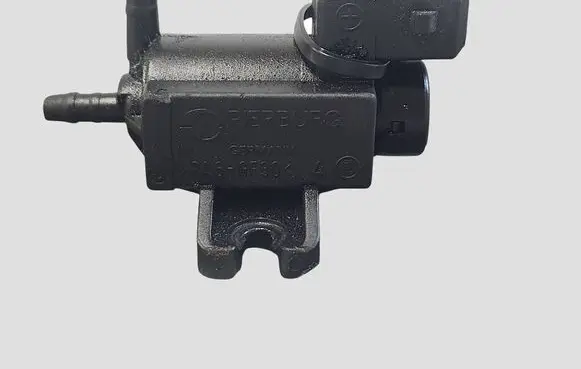 Volvo V60 Turbo solenoid valve 70261300 13T268 31219977