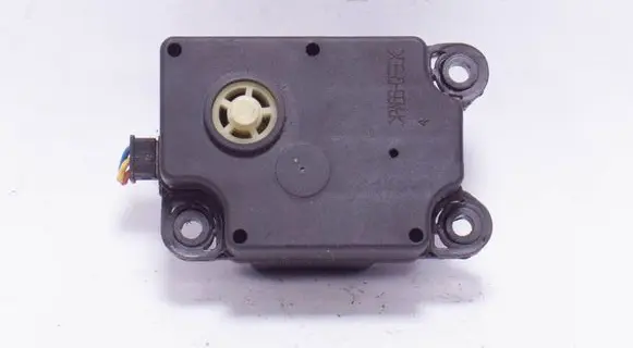 Volvo XC90 Air flap motor/actuator 30676510 E2425 050523