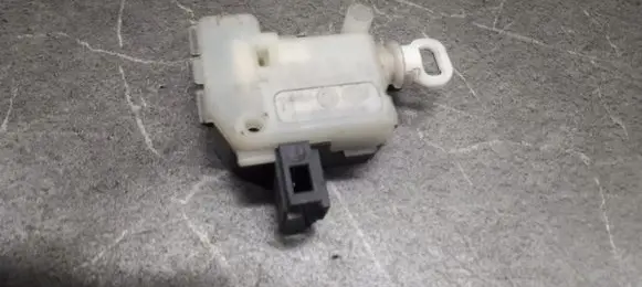 Seat Ibiza III (6L) Tailgate/trunk/boot lift motor 1M5862159C