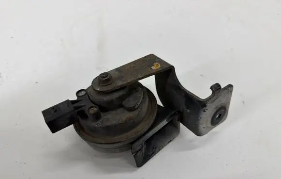 Audi A1 Horn signal 8X0951210