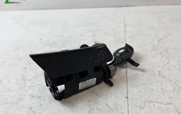 Mercedes-Benz E W212 Seat back rest lock catch A2129200506 201020150754