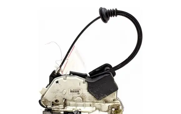 Volkswagen Sharan Front door lock 5K1837015D