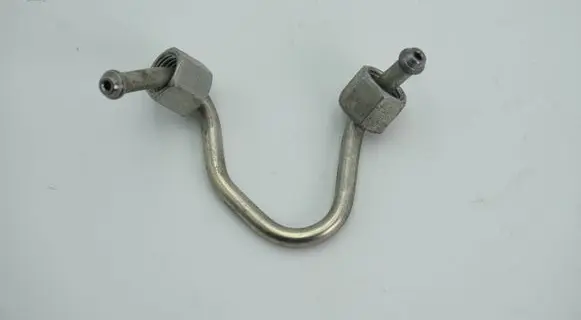 Renault Kangoo II Fuel injector supply line/pipe 04883RA