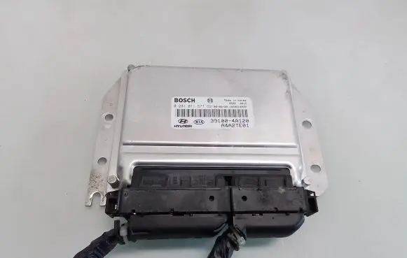 Hyundai H-100 Engine control unit/module 0281011577