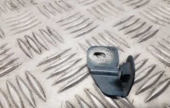 Audi A4 S4 B9 Fender mounting bracket 8W0821469