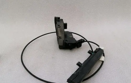 Chevrolet Corvette C8 Coupe door lock (next to the handle) 84890752