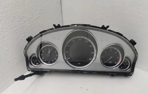 Mercedes-Benz E W212 Speedometer (instrument cluster) A2129003210