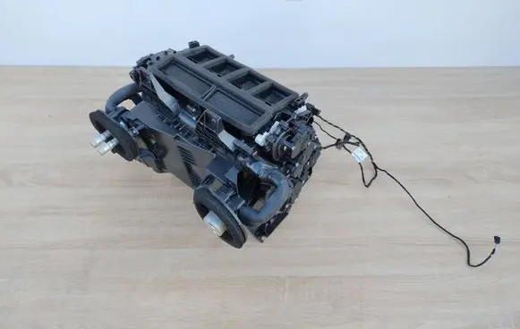 Land Rover Discovery 4 - LR4 Interior heater climate box assembly HY32-19B555-AC