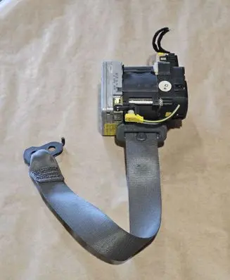 Mercedes-Benz SL R230 Front seatbelt 2308600485 A2308600485 A23086004859C80