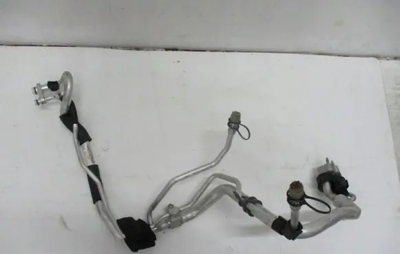 Jaguar E-Pace Air conditioning (A/C) pipe/hose HJ3219A834AC