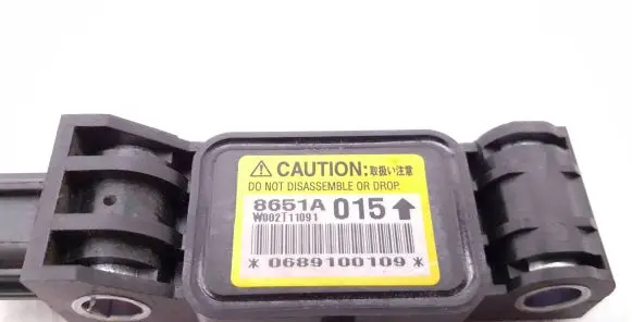 Mitsubishi Grandis Airbag deployment crash/impact sensor 8651A015 W002T11091