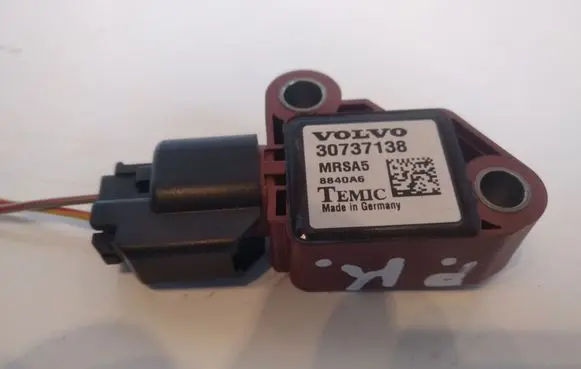 Volvo V50 Airbag deployment crash/impact sensor 30737138 8840A6
