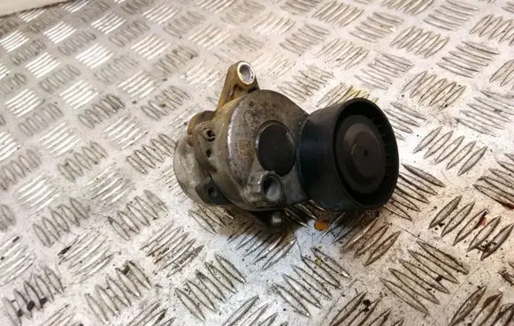 Mercedes-Benz C W204 Generator/alternator belt tensioner 0086254