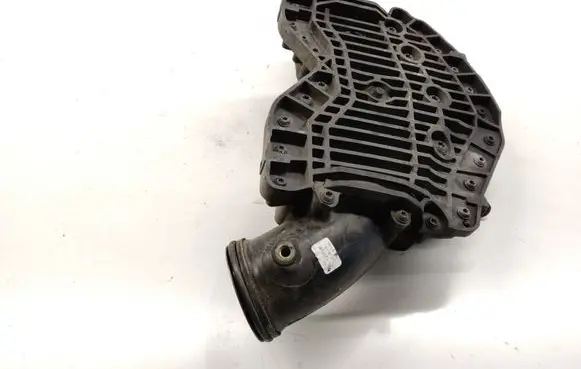 Mercedes-Benz X-class W470 Other engine bay part A6421403087