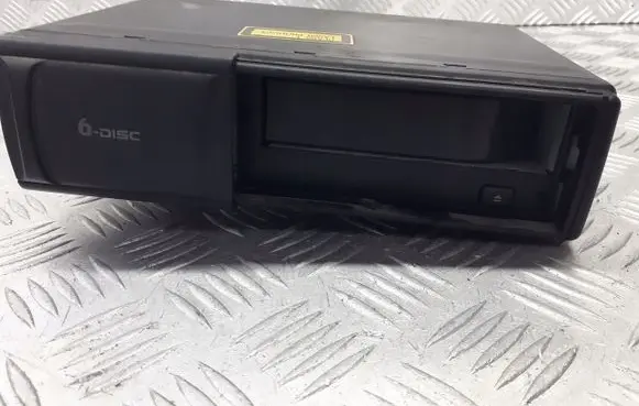 Audi A6 S6 C5 4B CD/DVD changer 