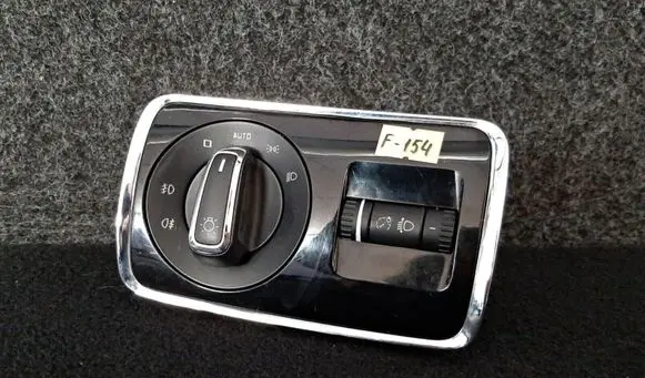 Skoda Superb B6 (3T) Light switch 3T0941431B