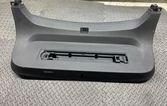 BMW 4 G22 G23 G24 G26 Tailgate trim 7487589 24225110 29062023