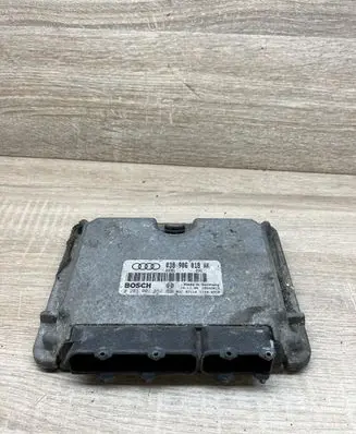 Audi A3 S3 8L Engine control unit/module 038906018AK 0281001852
