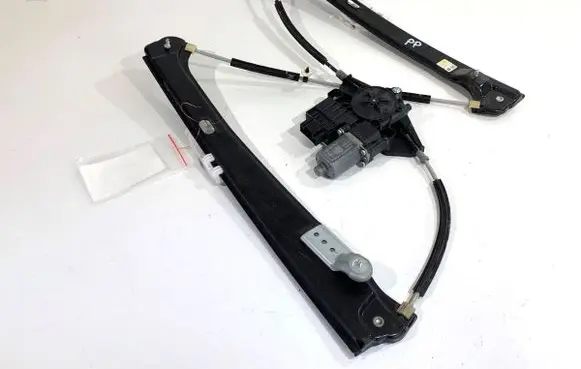 Skoda Scala Front door window regulator with motor 2Q1959406C