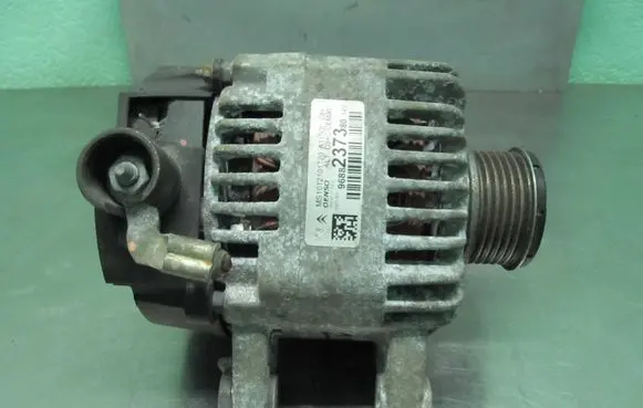 Peugeot 208 Generator/alternator 9688237380 MS1012101720