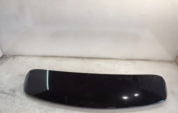 Tailgate/trunk spoiler
