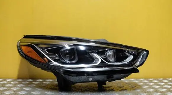 Hyundai Sonata LF Headlight/headlamp 92102C2600 1611