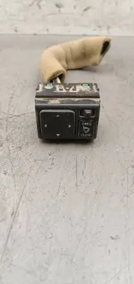 Nissan X-Trail T30 Wing mirror control module 