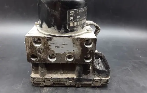Volkswagen Golf IV ABS Pump 1J0907379P 1J614117D 10094903313