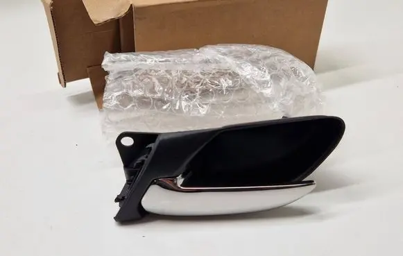 BMW 3 E46 Front door interior handle 51418200723