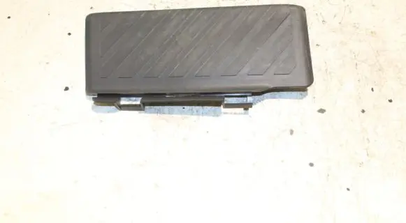 Volkswagen Golf VII Foot rest pad/dead pedal 5Q1864777B