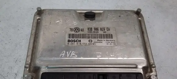 Volkswagen PASSAT B5 Engine control unit/module 038906019EA 0281010554