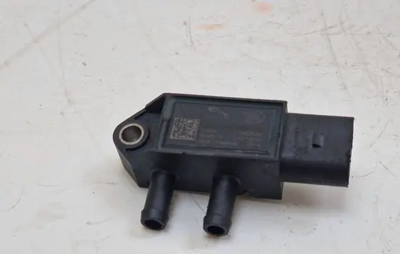 Jaguar XE Exhaust gas pressure sensor GX735L200AA