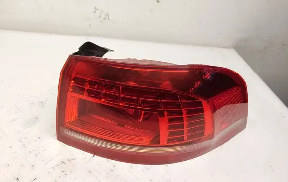 Volkswagen PASSAT B7 Rear/tail lights 3AF945208B