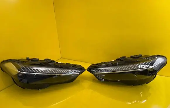 Audi A5 Headlight/headlamp 8B3941033M