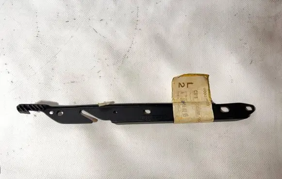 Mercedes-Benz S W220 Front bumper mounting bracket A2206890295 0000C120 022201