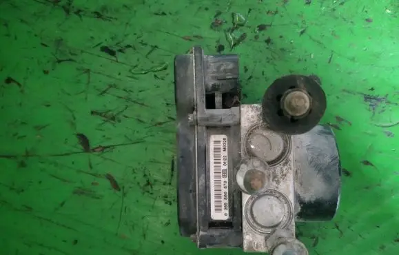 Skoda Fabia Mk2 (5J) ABS Pump 6R0907379AB