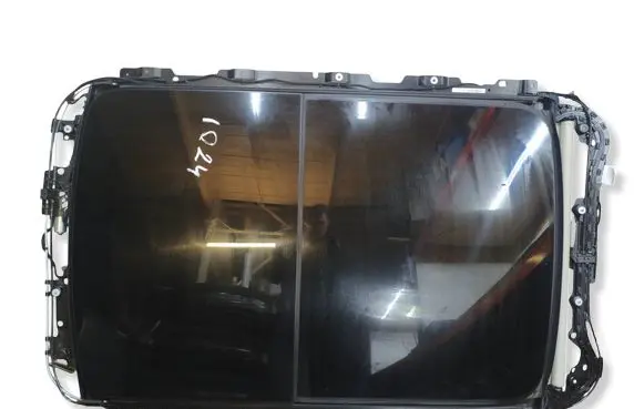 Volvo XC60 Sunroof set 32341032 10039957F 2021031743561