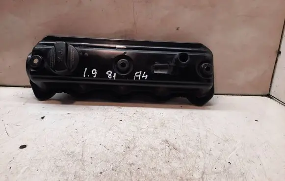 Audi A4 S4 B5 8D Rocker cam cover 