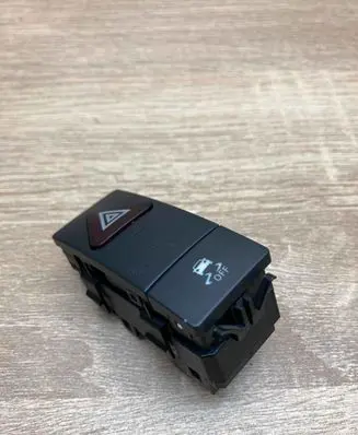 Mercedes-Benz E C207 W207 Hazard light switch 2128207210 33692402