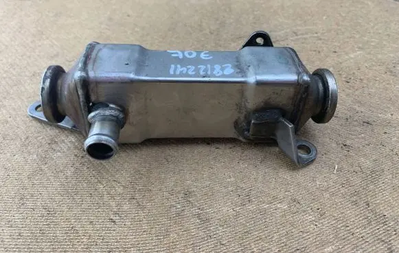BMW 5 E39 EGR valve cooler 7787404 11717787404 11712249456