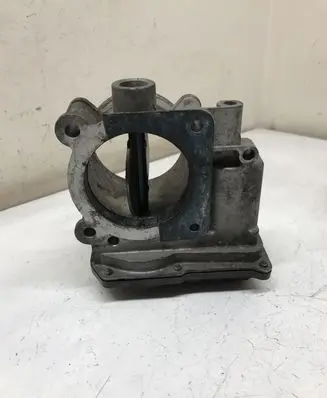 Subaru Legacy Throttle valve
