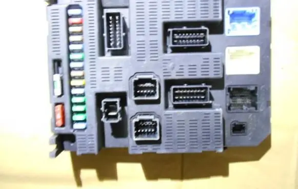 Peugeot 207 Comfort/convenience module 9659285480