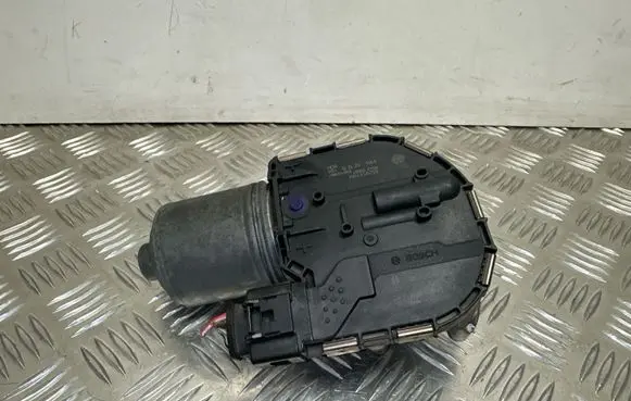 Volkswagen PASSAT B8 Wiper motor 1397220692