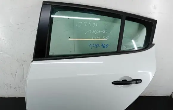 Renault Megane III Rear door