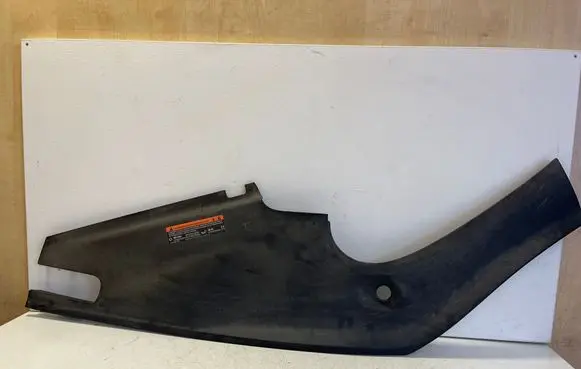 Tesla Model S Engine bonnet/hood lock trim molding 106048000B 106047900B