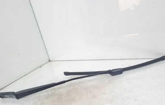 Volkswagen Tiguan Front wiper blade arm 5N1955410