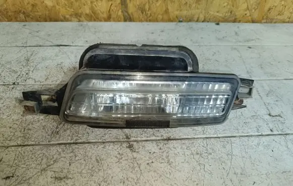 Subaru Outback Reverse light 13220791