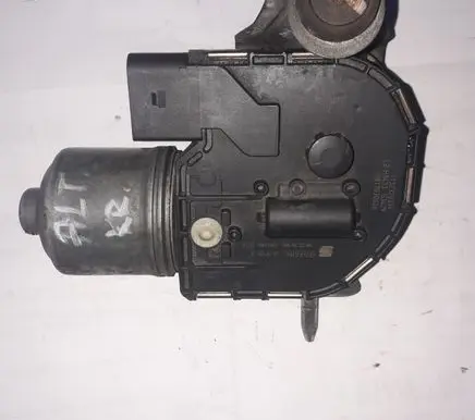 Seat Altea XL Wiper motor 5P0955119C